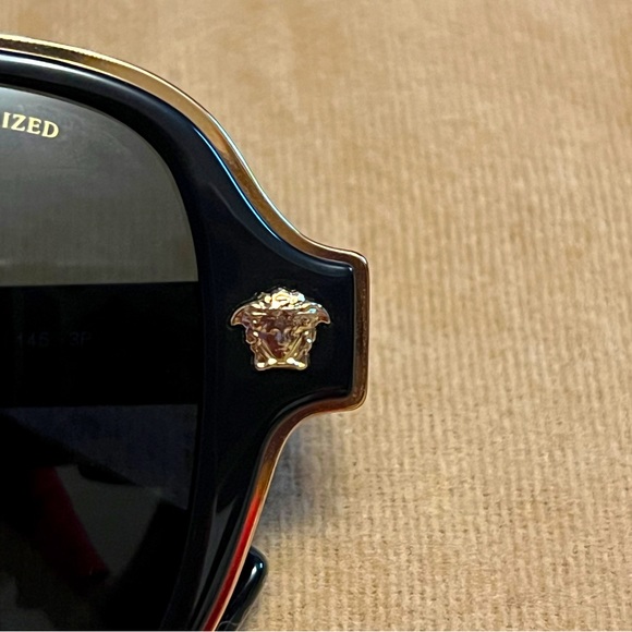 Versace Shades - Picture 1 of 5